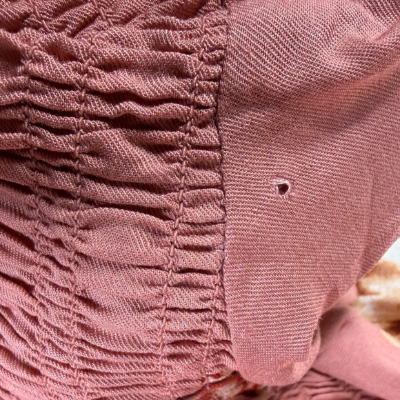 New Torrid Floral Print Smocked Long Sleeve Blouse size 1X Pink - Picture 6 of 9